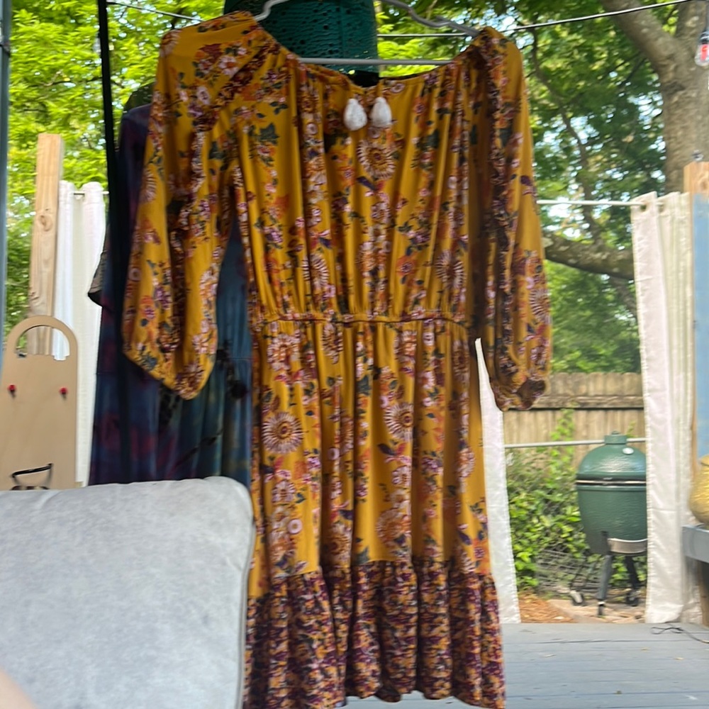 Girls dress 12